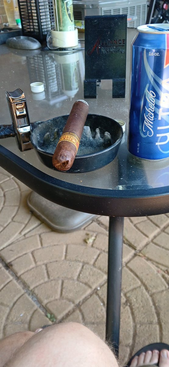 Okay friends let's get this party started 🇺🇲🇺🇲🇺🇲🍻🍻🍻🍻🤠🤠🤠🤠