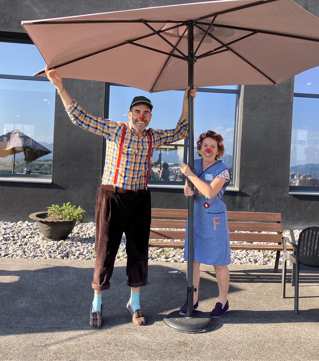 Miércoles en el  ERA del Naranco con Fermina y Gero, vitamina y bolero.
#clowntigo #eranaranco