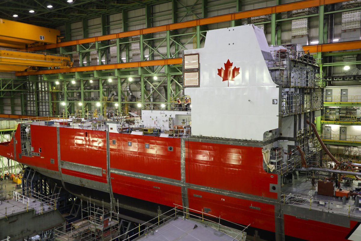 IrvingShipbuild's tweet image. Today, we joined the stern mega block & center mega block for the future CCGS Donjek inside our Module Hall, forming a grand block. This is the first time a grand block has been joined in the Hall, enabling our team to begin work across the grand block join earlier in the build.