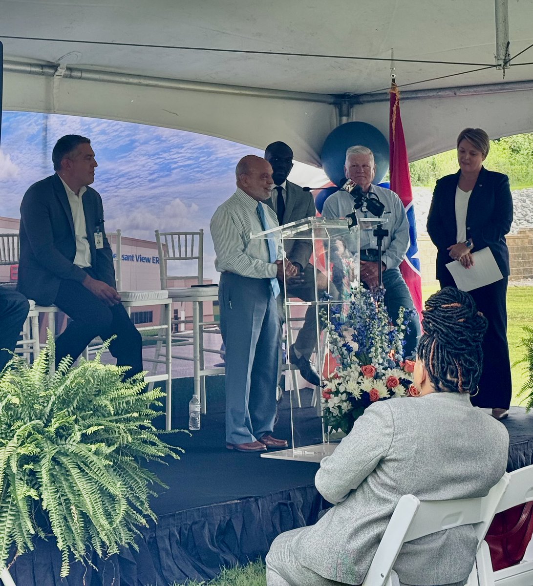 H_B_Strategies's tweet image. A $17.8 million investment will bring state-of-the-art emergency care to a Middle Tennessee community and @HB_StrategiesTN Managing Principal Estie Harris was on hand for the announcement with her client @HCAhealthcare. TriStar NorthCrest Medical Center, part of HCA Healthcare,…