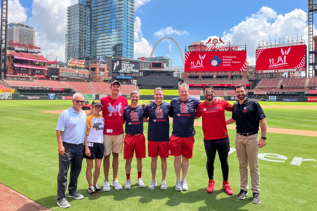 CardinalsCare's tweet image. Thanks to Iván Herrera, the Cardinals Athletic Training staff and the team from @PBATS for visiting with kids from our youth programs to teach them about living healthy lifestyles as part of the PLAY campaign!