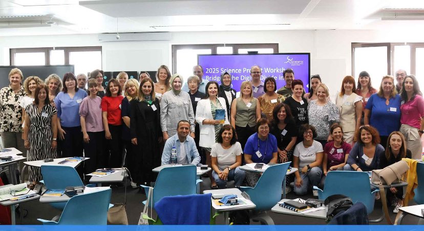 So proud to win the Scientix Learning Tides Award for The Rising Seas Watchers 🌊🏆 during #STEMDiscoveryCampaign2025!
Thanks <a href="/scientix_eu/">Scientix</a> &amp; <a href="/eu_schoolnet/">European Schoolnet</a> 💙The #2025SPW-C event showed the power of climate education, active learning &amp; teacher collaboration across Eu🌍💡