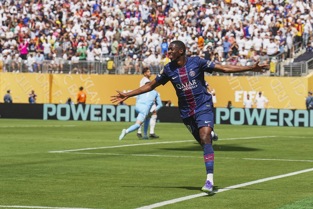 _BeFootball's tweet image. OUI OUI, C’EST TOI LE BALLON D’OR !!! 🌕🫵🏾🦟