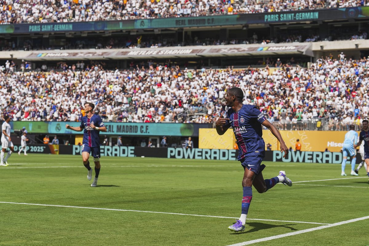 _BeFootball's tweet image. OUI OUI, C’EST TOI LE BALLON D’OR !!! 🌕🫵🏾🦟