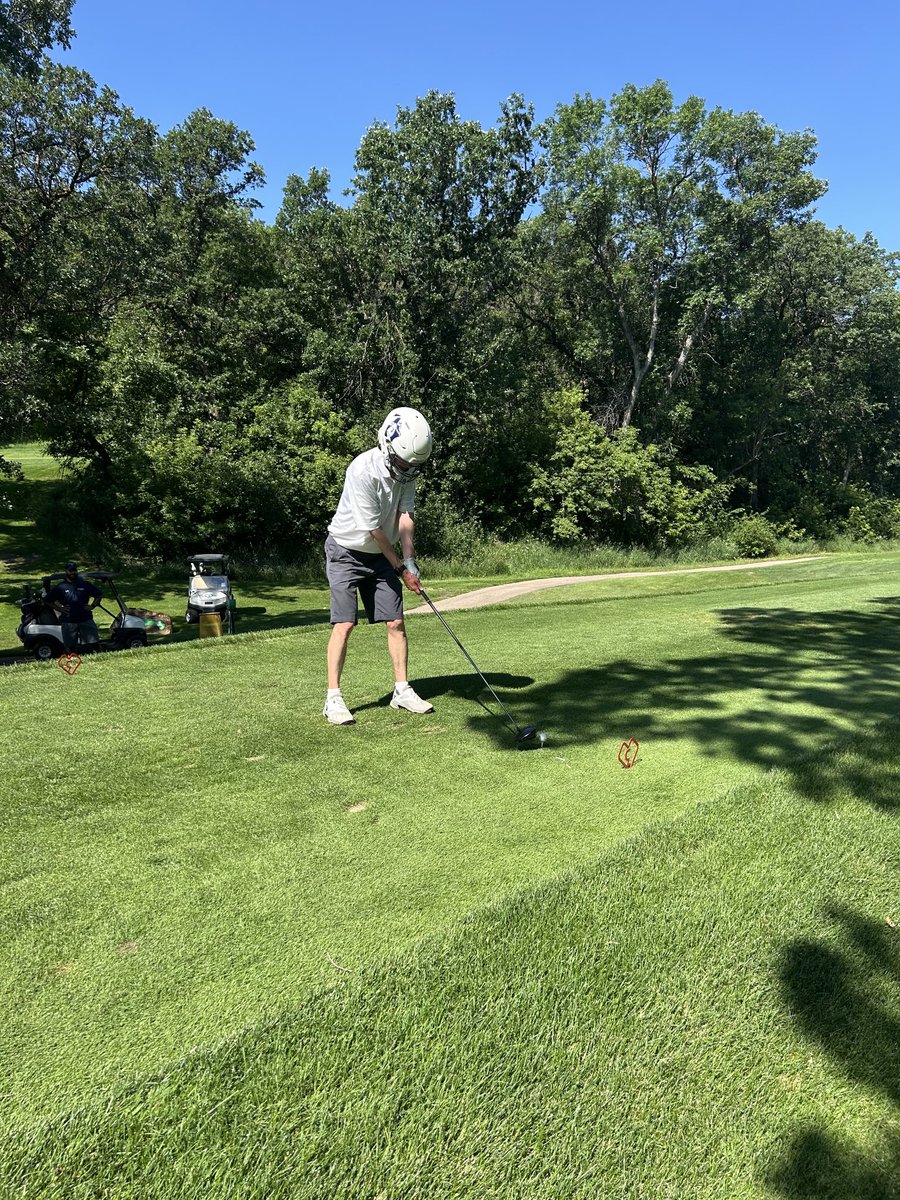 It was great meeting everyone that attended the ⁦⁦<a href="/sdsmt/">South Dakota Mines</a>⁩ reunion golf tournament today. Appreciate the alumni representing the ⁦<a href="/HardrockerFB/">South Dakota Mines Football</a>⁩ logo as they hit their tee shots on hole 18 today. Thank you for your support of Hardrocker Football. #TheHardrockLife