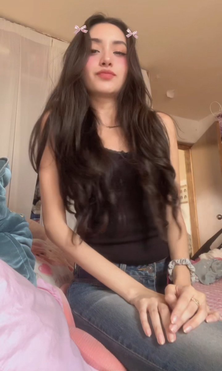 Vania_Tributes's tweet photo. I love all kind of tributes you all send me 💕 https://t.co/69pWwnufbh