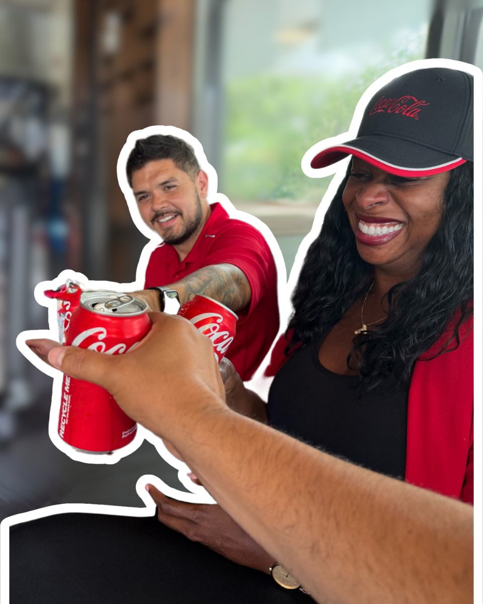 Coke in hand, smiles all around — let’s celebrate the weekend. 🥤 #WeAreCokeFlorida