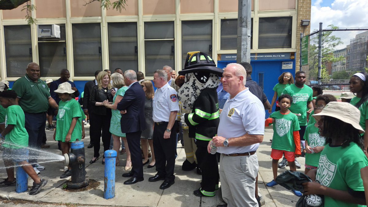 NYCPDDEA's tweet image. DEA Board Officers and fellow Detectives were happy to see the smiles on the faces of @PALNewYork kids at the opening of Play Streets. The PAL will always have a partner in “The Greatest Detectives in the World!”