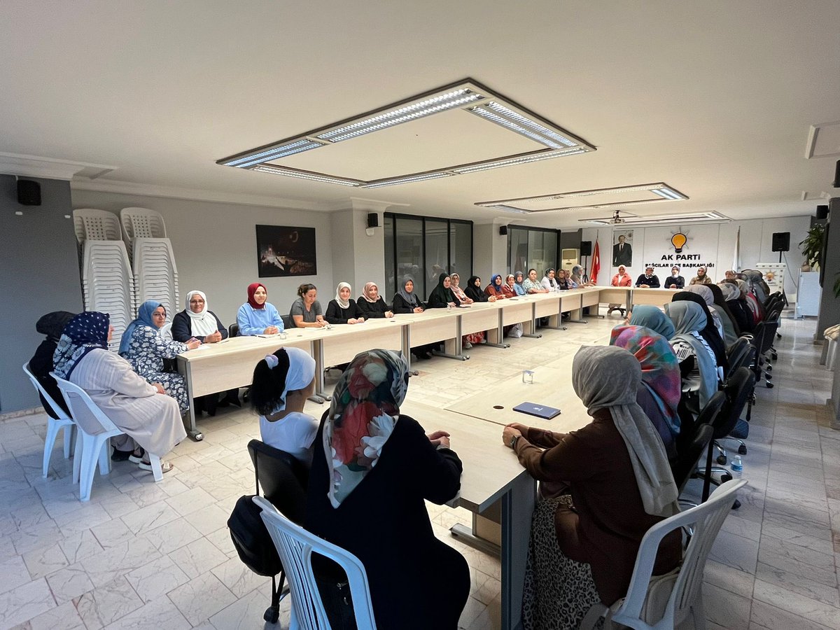 Yasemin Terzi Güler (@ysmntg) on Twitter photo Koordinatörü olduğum Bağcılar İlçesinde, haftalık Yönetim Kurulu ve Mahalle Başkanları toplantısını Kadın Kolları başkanımız Makbule Topçu başkanlığında gerçekleştirdik.
<a href="/salihademirer/">Saliha DEMİRER</a>
<a href="/akkadinistanbul/">AK Kadın İstanbul</a>
<a href="/topcu_makbule/">Makbule Topçu</a>
<a href="/akkadinbagcilar/">AK Kadın Bağcılar</a> Koordinatörü olduğum Bağcılar İlçesinde, haftalık Yönetim Kurulu ve Mahalle Başkanları toplantısını Kadın Kolları başkanımız Makbule Topçu başkanlığında gerçekleştirdik.
<a href="/salihademirer/">Saliha DEMİRER</a>
<a href="/akkadinistanbul/">AK Kadın İstanbul</a>
<a href="/topcu_makbule/">Makbule Topçu</a>
<a href="/akkadinbagcilar/">AK Kadın Bağcılar</a>