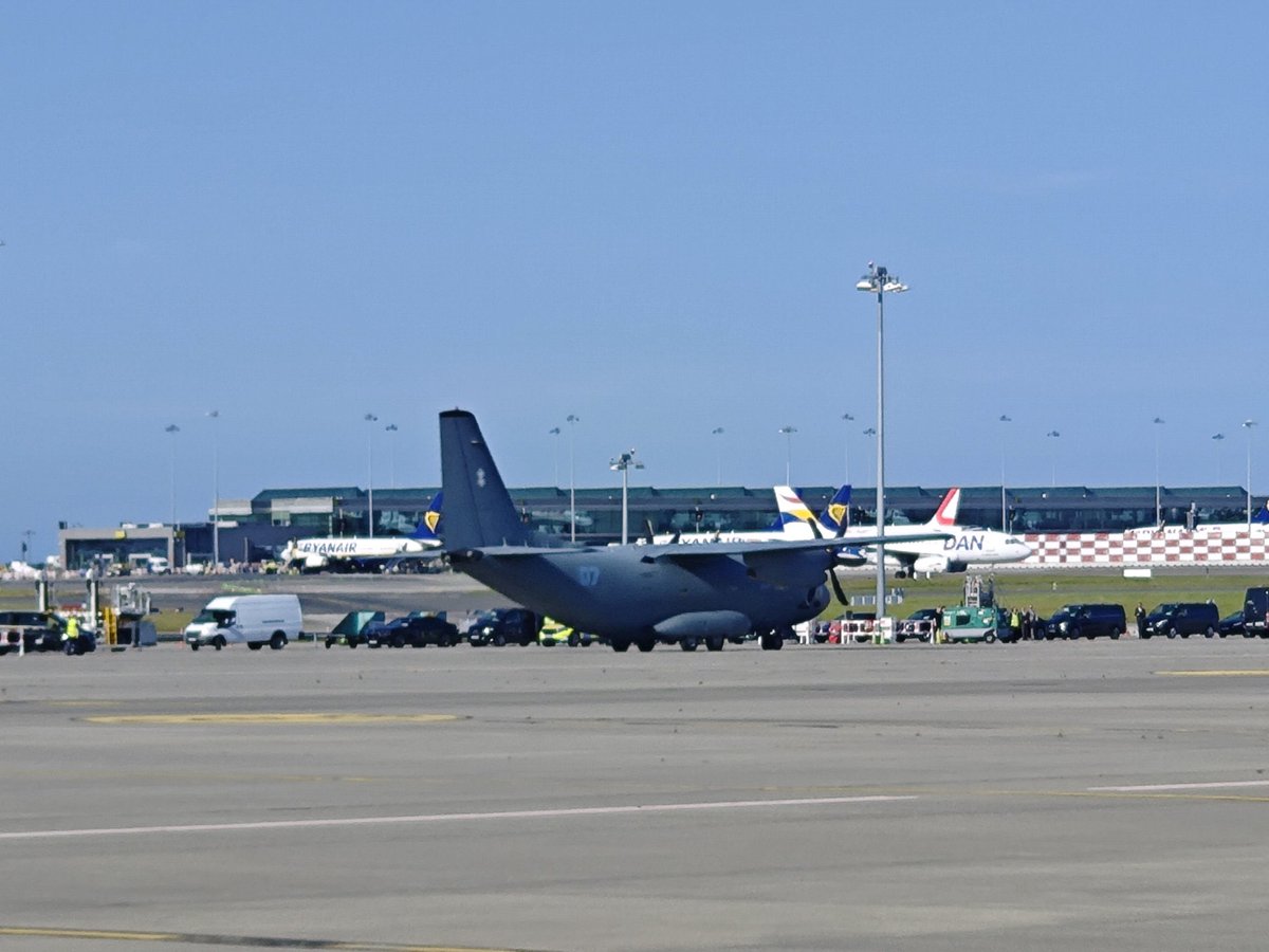 Here she is!

Great shots here which were sent onto me showing the Lithuanian Air Force C-27 Spartan

Still scheduled for a 08:45 departure to Farnborough tomorrow!

#aviation #avgeek #DublinAirport #Travel #Planes #Lithuania #dublin #Ireland #Plane #Airforce #Military