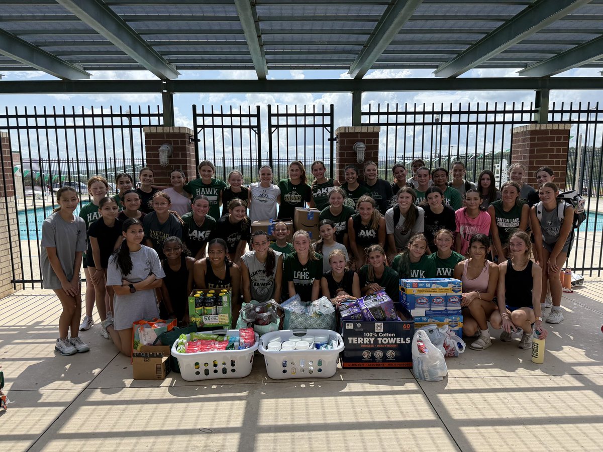 The CL Girls’ Athletic Program partnered with Softball Camp to collect donations for those impacted by the July 4th flood in the Hill Country. We are grateful for the outpouring of love and generosity shown through every donation. Thank you 💚