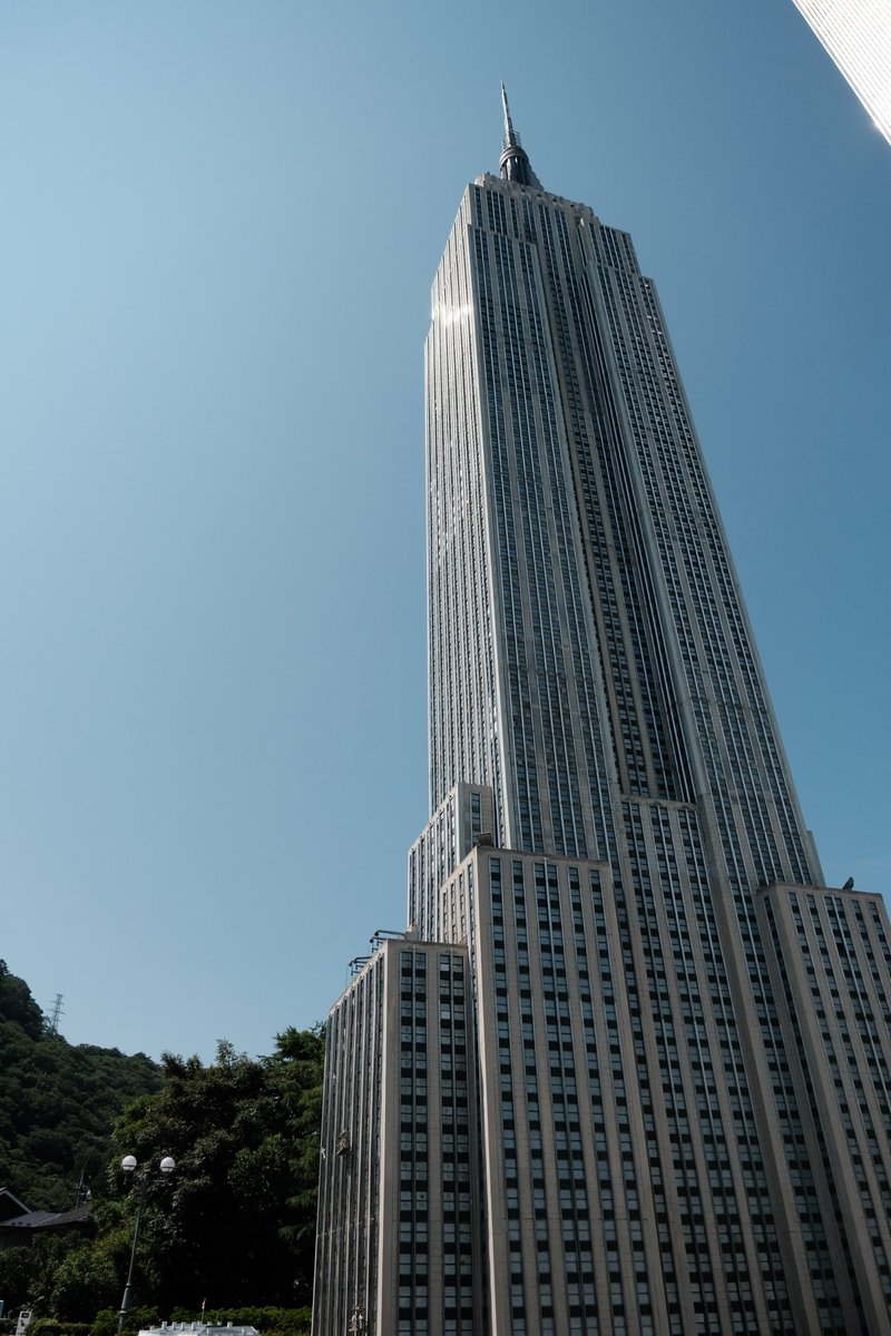 みんなおはよ。実は先日、早朝の散歩だと油断して歩き回ってたら熱中症の症状が💦幸いタクシーアプリというツールがあったので事なきを得ましたが、毎日出勤通学の方へ心より敬愛の念とご安寧を祈ってます。細やかですが先日のFUN旅行、東部ワールドスクウェアの一コマをシェアさせていただきますね。