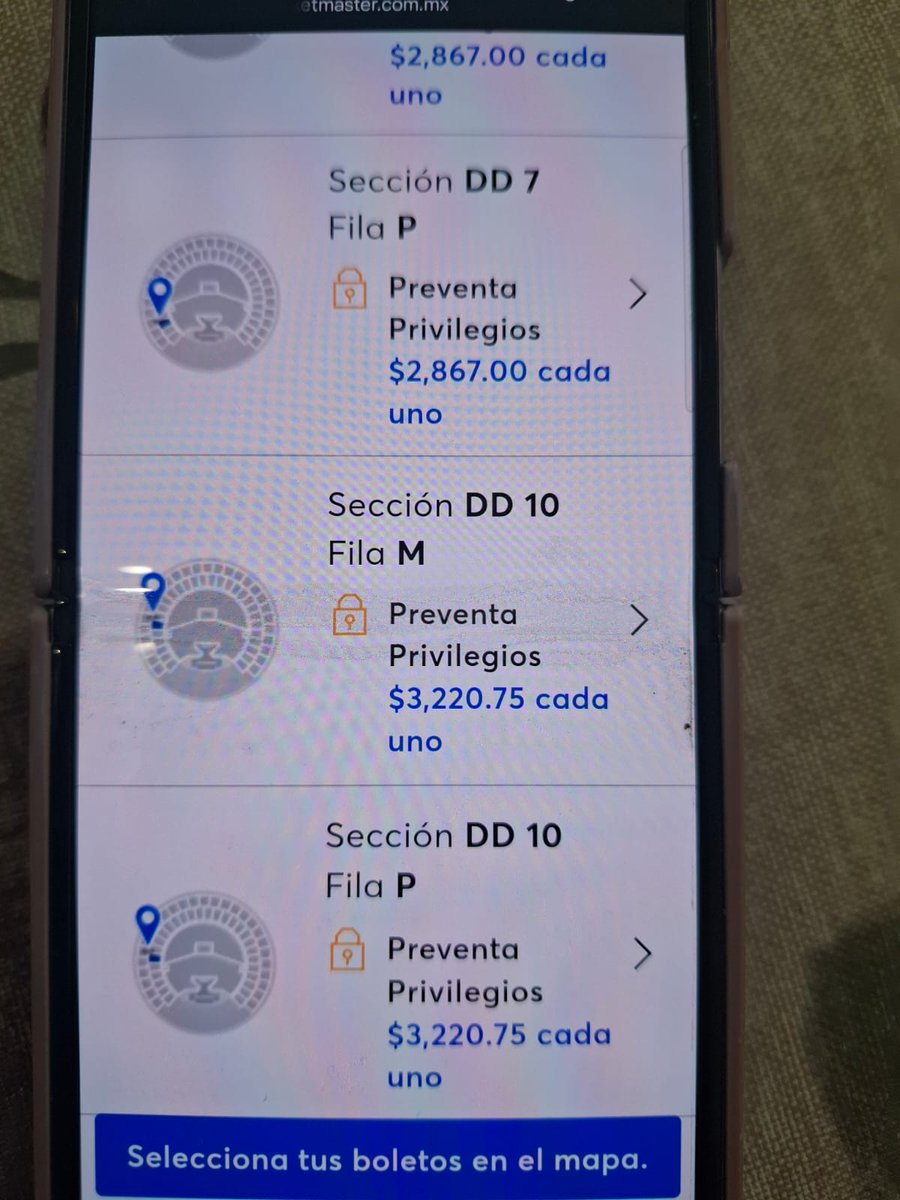 lixiris's tweet photo. Bueno, sé que andamos muy felices por este gran comeback pero aquí vengo a alborotar el avíspero. Hoy es preventa privilegios banamex y para que vean que #ocesa sigue con sus precios diferentes al publicado en su mapa oficial @Profeco #ocesacancelaelss10 #Ocesaout #SuperJunior25 https://t.co/klAq6wS372