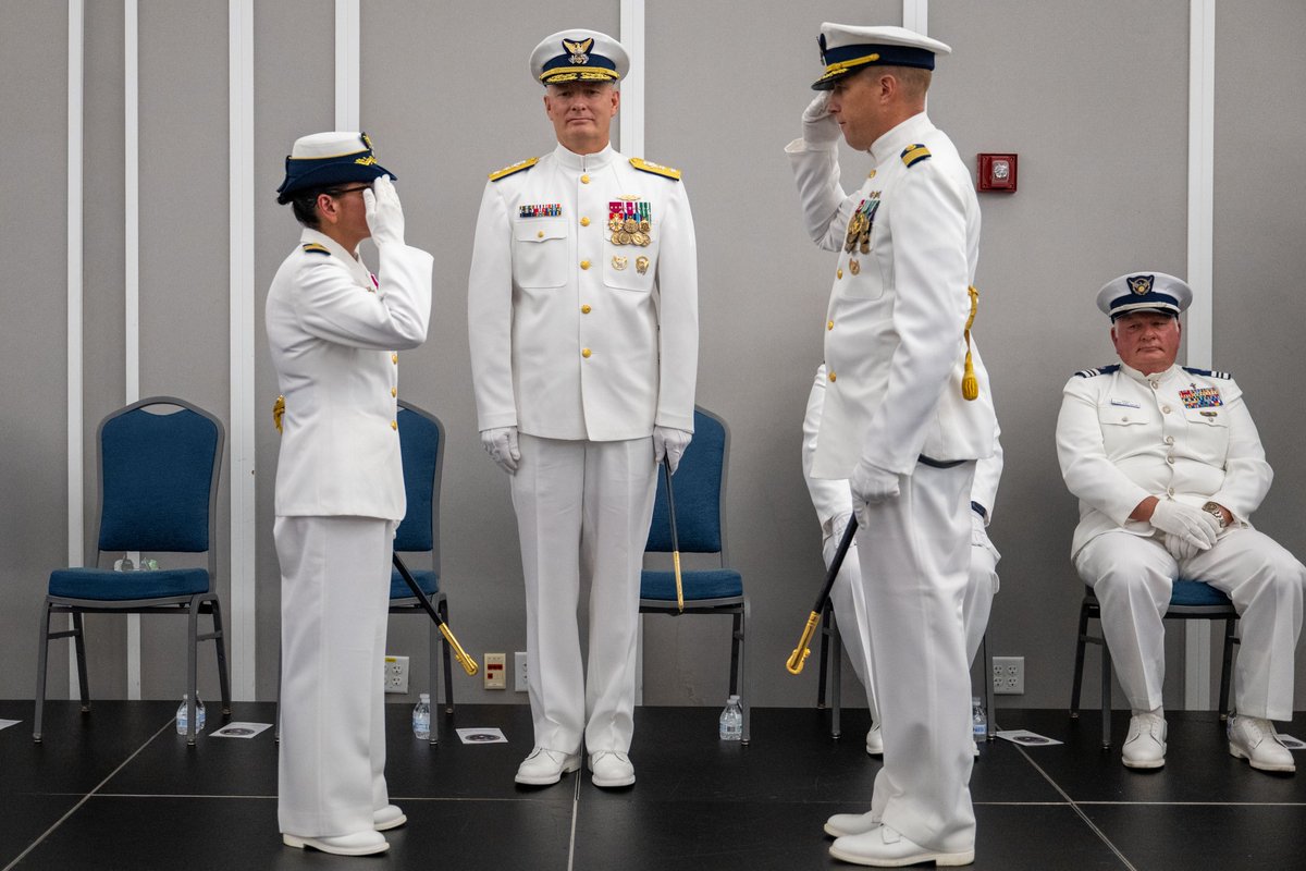 USCGSoutheast's tweet image. Capt. Janet Espino-Young transferred command of @USCG Sector #Jacksonville to Capt. Jason Aleksak, during a change of command ceremony, Wednesday, at the @JaxLibrary.
📰: bit.ly/4lErsR6