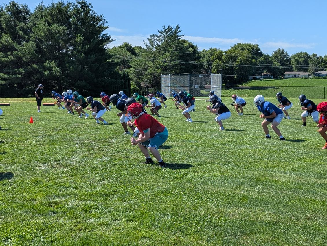 Our Mustang OL/DL Players attended the Unsung Heroes Camp yesterday at Wahoo High School. We had 15 participants, the most of any school, and these big guys are going to have a great Fall in 2025! #RunWithTheMustangs #Hogs #Pancakes #Sacks