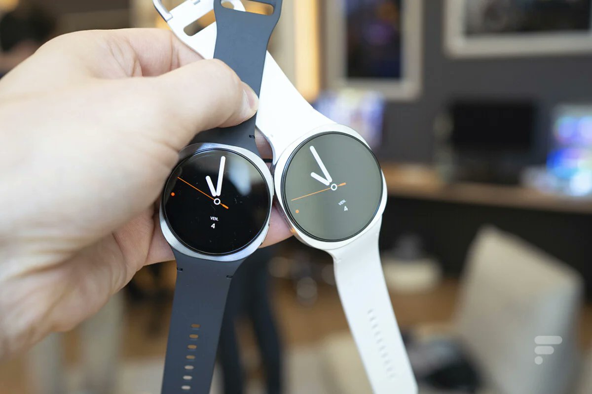 ⌚ أطلقت Samsung سلسلة ساعتها الجديدة #GalaxyWatch8 بتصميم جديد ومواصفات محسنة، تركز على الراحة والأناقة مع الحفاظ على الأداء القوي.
 • التصميم والأبعاد:
ـ تصميم جديد "مربع-دائري" مستوحى من Galaxy Watch Ultra ولكنه أصغر حجمًا.
   ـ تتميز بنحافة فائقة بسماكة 8,6 mm فقط.
ـ خفيفة