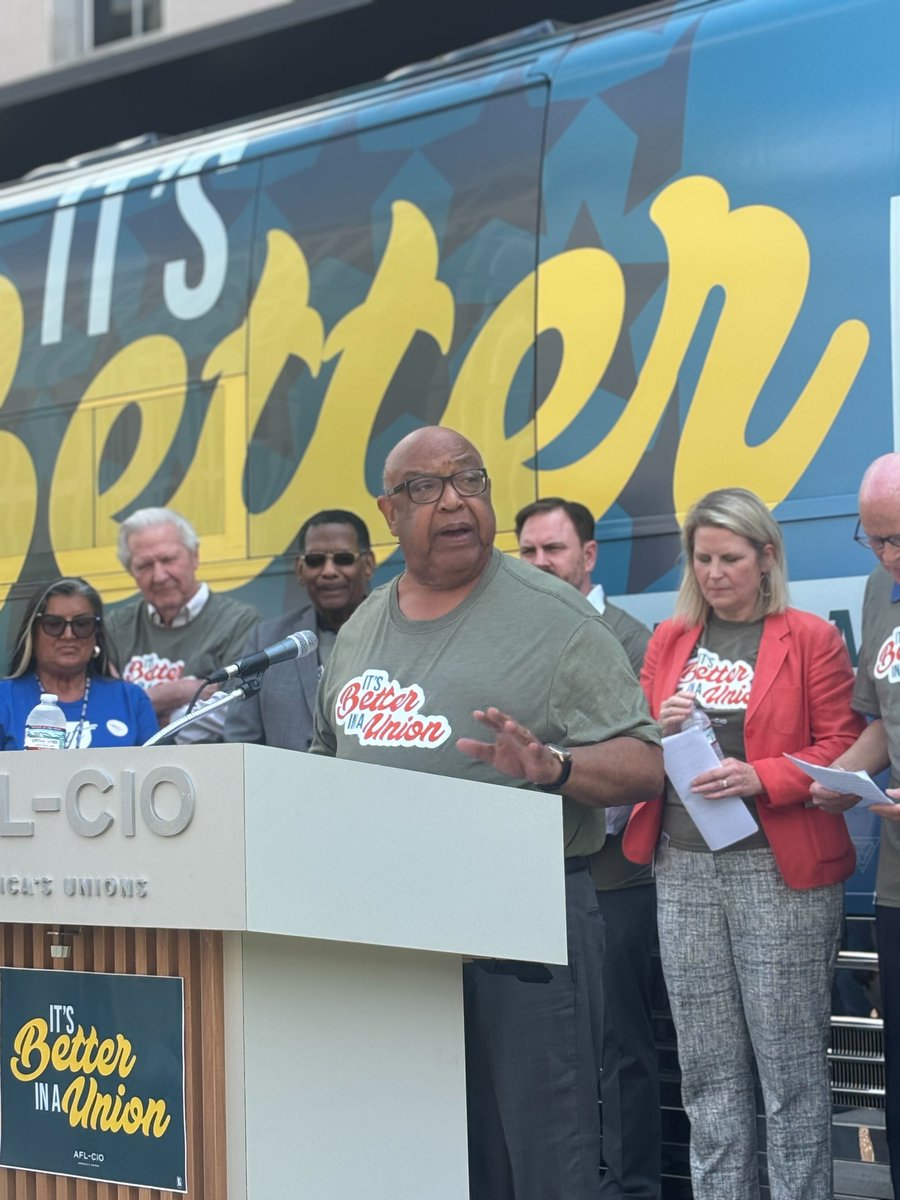 TTDAFLCIO's tweet image. Today, unions across many trades and industries gathered to kick off the @AFLCIO's #ItsBetterInAUnion Bus Tour. Now is the time to organize and fight so Americans can have the economic freedom, fairness and security they deserve.