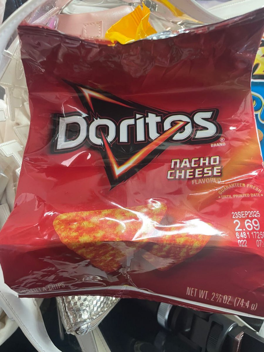 Gotta love life’s little ironies… I don’t even like cheese but somehow my roadtrip besties are cheese doritos and cheetos 
Someone explain 🫣
Anyone else got weird cravings that make zero sense?