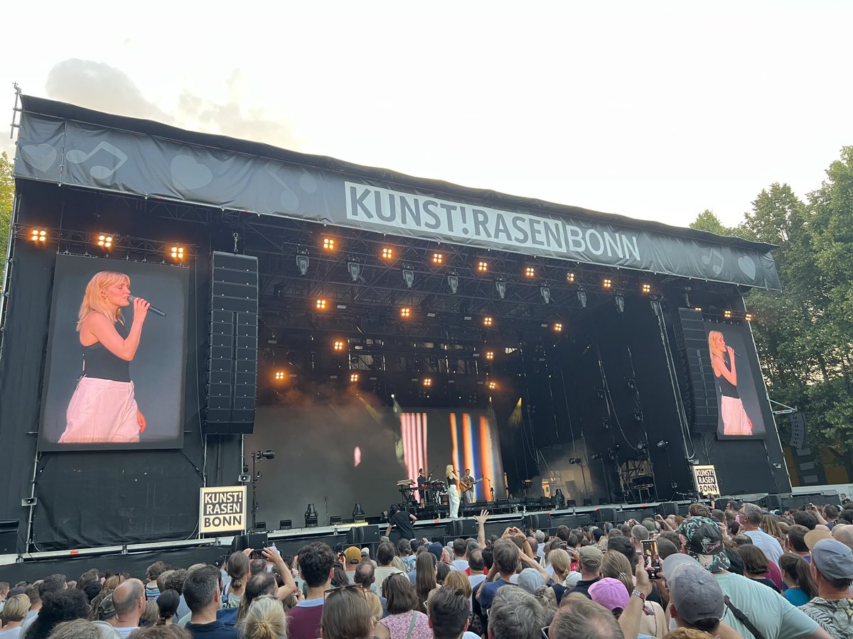 steverevison's tweet image. I forgot to post this last week…. ⁦@londongrammar⁩ open air in Bonn…..super talented band and a great show, if they stay together it will be fascinating to see how their sound continues to evolve in future 👏👏👏