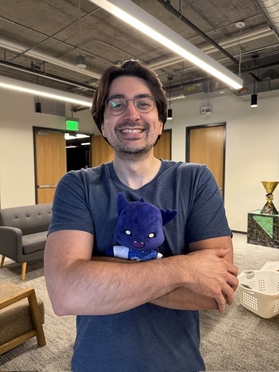 Look how cute my child is say happy preorder day to them!!!

Presale now get your meesh plushie today!!! makeship.com/products/meesh…