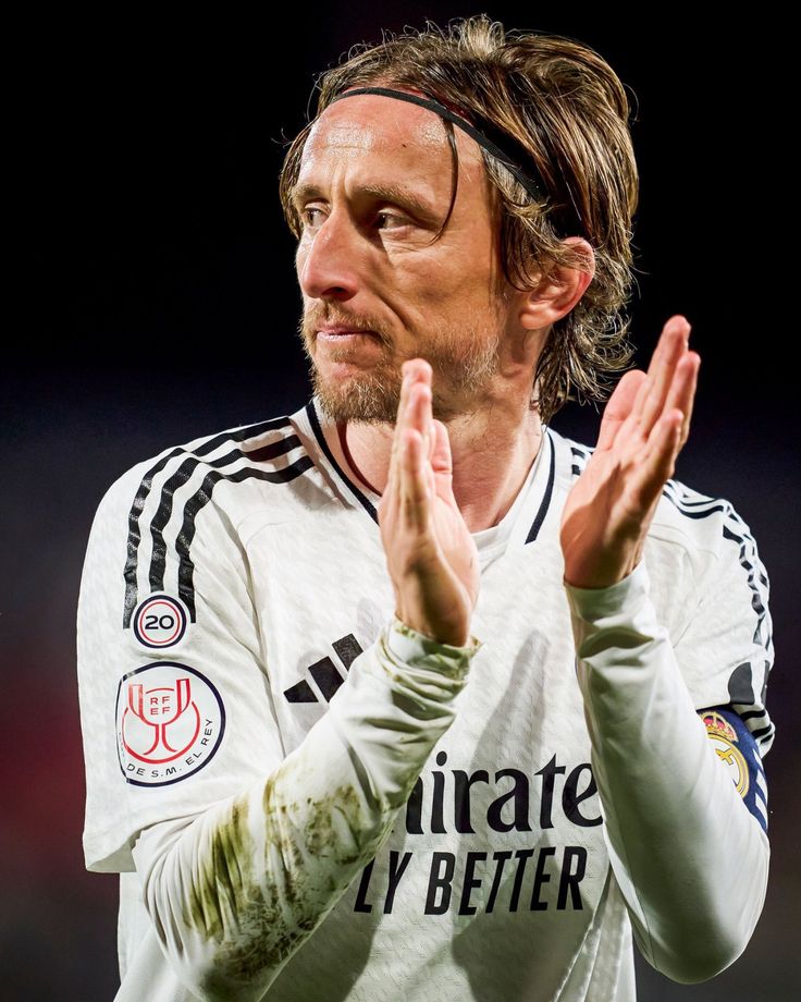 RealBrasil_BR's tweet photo. Palavras nunca serão suficientes para descrever sua grandeza na história do Real Madrid.

Muito obrigada por tanto, ídolo! Te amamos! 🤍 https://t.co/7fNxEjiIpb