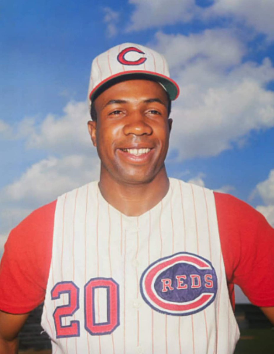 On July 9, 1961, he'll hit two home runs, along with a double and a single, and collect 7 RBI as the #Reds defeat the #Dodgers 14-3 ...

"Portraits of the Game" 📸 ✨ ... Frank Robinson
#MLB #OTD #1960s #Cincinnati #ATOBTTR