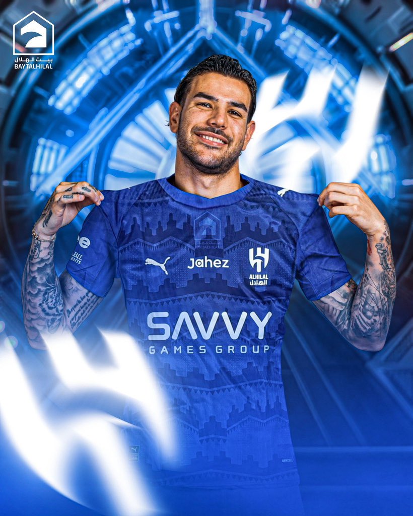 🚨 عـاجـل - فابريزيو رومانو | 

'ثيو هيرناديز' لاعبًا لنادي الهلال . . here we go 😰💣

اللاعب وقع عقده لمدة (3) سنوات قادمة 🥶💙