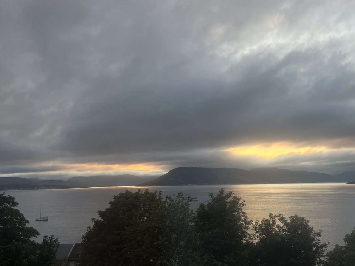 There is a light…love this view.