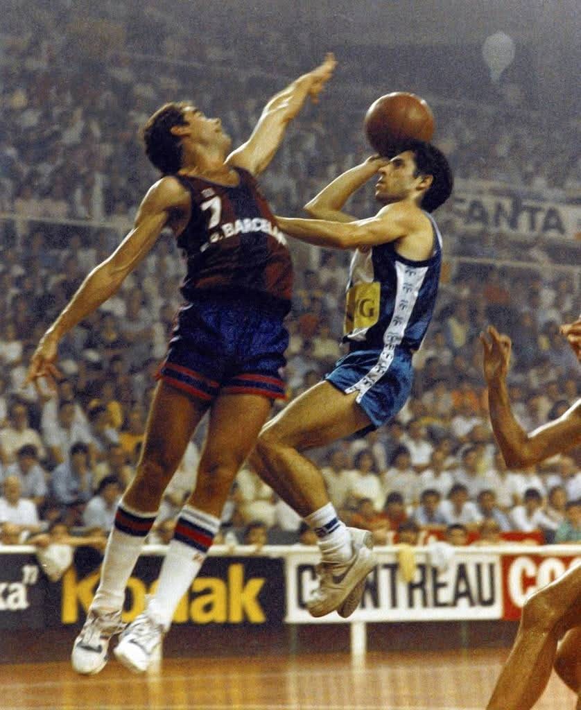 Aquella rivalidad "culé 🆚 perica" también en baloncesto #NachoSolozábal 🆚 #AlbertIlla Baloncesto ochentero 📸 NB