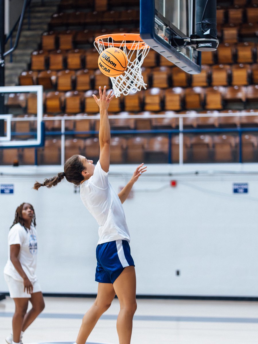 Maine Women's Basketball (@blackbearswbb) on Twitter photo Arrive and get to work. ๐ช
Some of the newbies have arrived in Orono! ๐
#BlackBearNation Arrive and get to work. ๐ช
Some of the newbies have arrived in Orono! ๐
#BlackBearNation