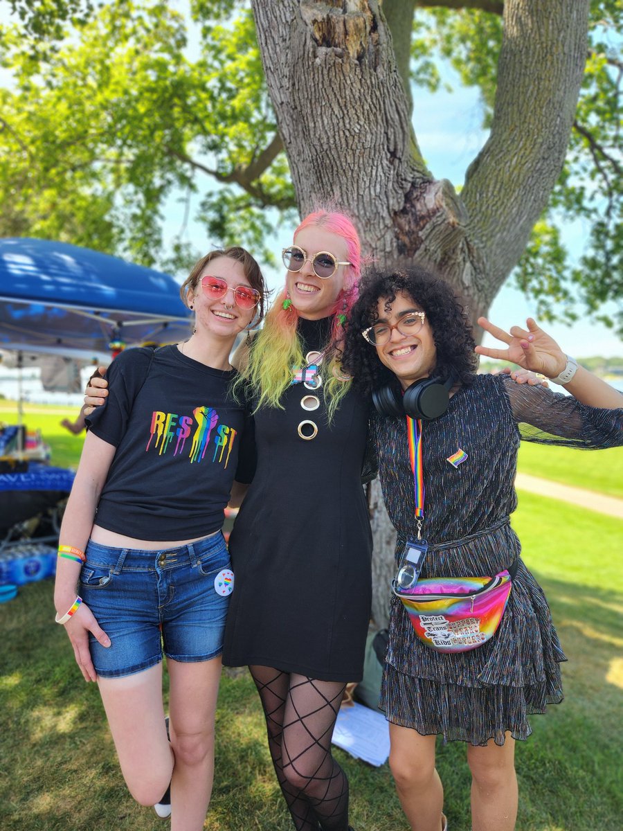 Edanry's tweet image. Really loved the vibe at Holland Pride last month 🥰