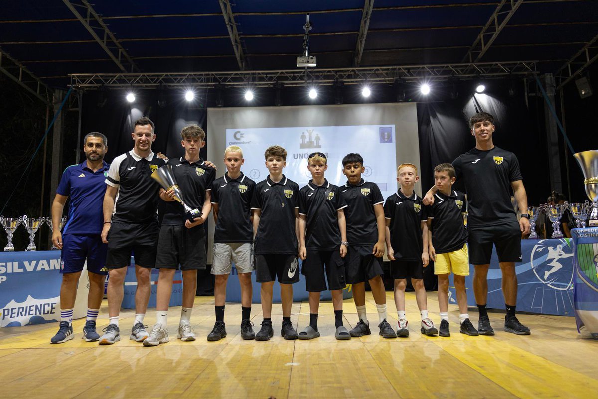 DavidGalt7's tweet photo. Great week spent in Italy with @JogaFutsalAcad 3 teams competing against teams from all over the world and all doing excellent.

Anyone interested in getting involved in futsal feel free to get in touch, there’s no better time 💛💪🏻 https://t.co/Rrm0QPdF8e