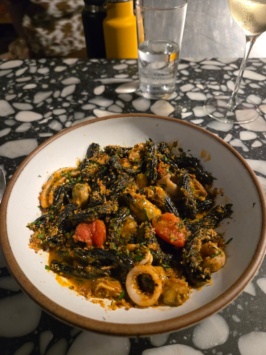 desiredtastes's tweet photo. Squid Ink Garganelli + Buttermilk Crudo + Lamb Ribs Fra Diavola + Carrot Cake 🦑🥕 #BoiaDe #Miami https://t.co/deFezwke4L