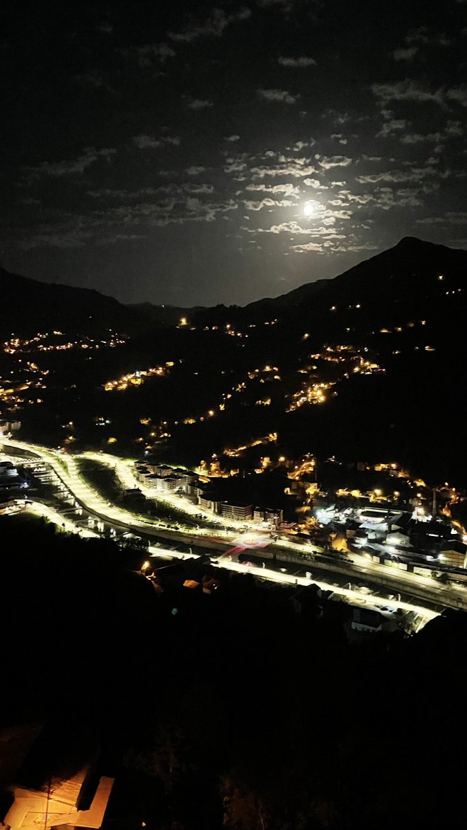 Çok iyi değil mi? Var mı sizde böyle şahane manzaralar?