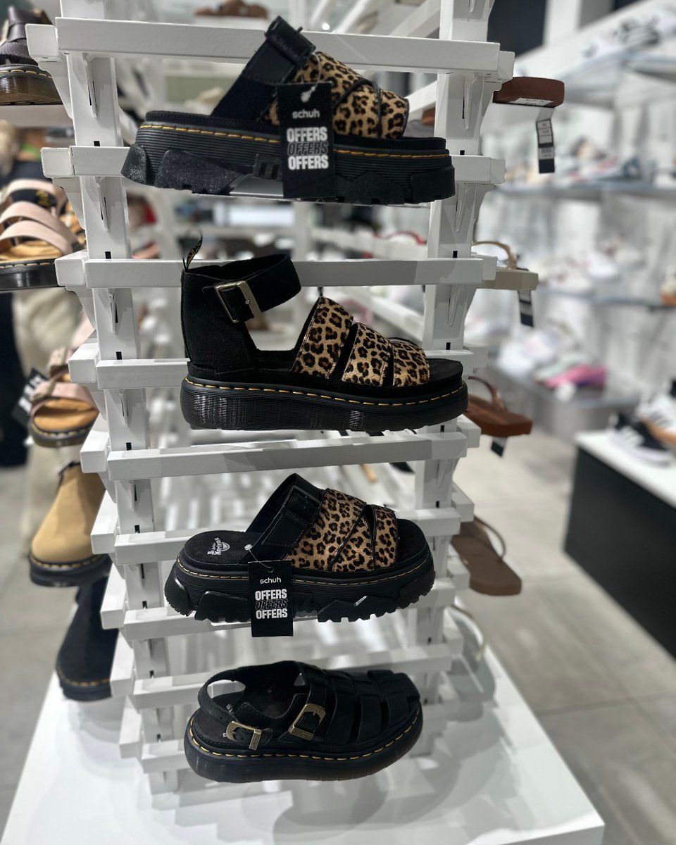 From colourful summer trainers to gorgeous sandals and clogs from your favourite brands, make sure you're holiday ready with Schuh 👟