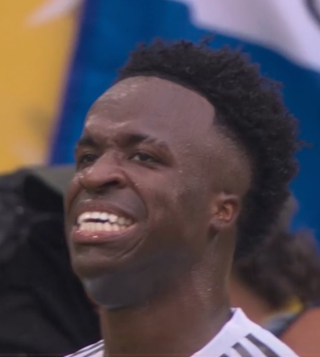 Vinicius acaba la temporada con 41 partidos sin marcar, Balón de Playa 2025 completado❗️

❌vs Atlanta
❌vs Mallorca
❌vs Valladolid 
❌vs Betis
❌vs Stuttgart
❌vs Alaves
❌vs Atletico de Madrid
❌vs Lille
❌vs Barcelona
❌vs Leganes
❌vs Rayo Vallecano 
❌vs Valencia
❌vs