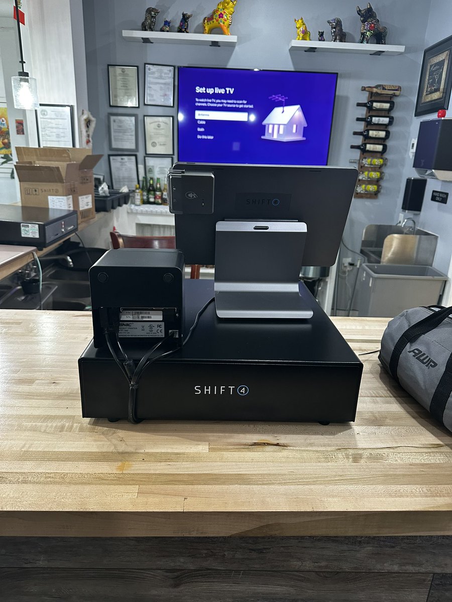 Pisco Paradise has joined the <a href="/Shift4/">Shift4</a> team!  Just finished installing <a href="/SkyTabPOS/">SkyTab</a> at their location just off of London Bridge rd. in Virginia Beach!  Come check out their Peruvian Cuisines, all the way from Lima, Peru. 
#TeamFOUR #SkyTab