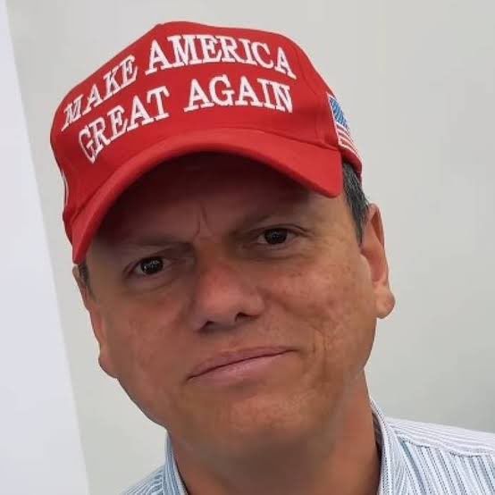 Trump anuncia taxação de 50% aos produtos industriais brasileiros.

O estado mais industrializado do Brasil e que poderá perder mais empregos é São Paulo.

O governador de São Paulo: