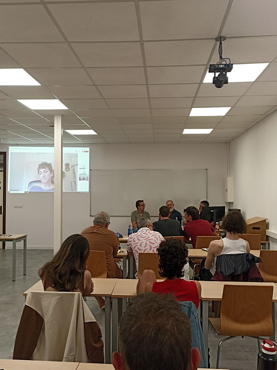 El día acabó con magníficas reflexiones sobre educación, políticas públicas y estrategias pedagógicas con Melani Penna, Oriol Ríos y José Ignacio Pichardo