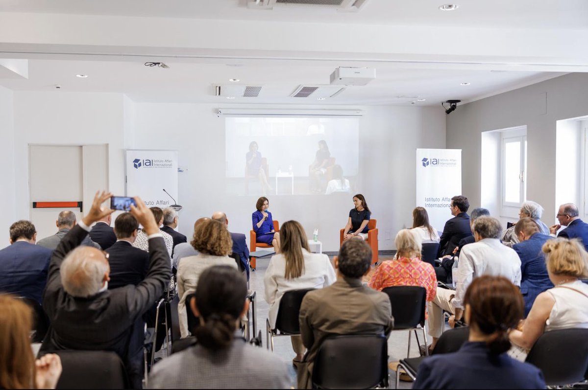 NathalieTocci's tweet image. It was an honour to host President @sandumaiamd @IAIonline . Vision, integrity and courage we so need in Europe