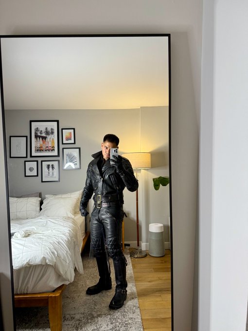 Watch Colton Reece's leaked NSFW photo on TwXstars