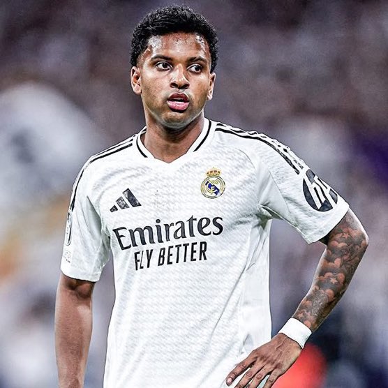 Rodrygo vs PSG:

4 Gatorade Assists
5 Key Towel Passes
12 Seats Warmed
100% Water Toss Accuracy

THE MOST IMPACTFUL REAL MADRID PLAYER 💯💯💯