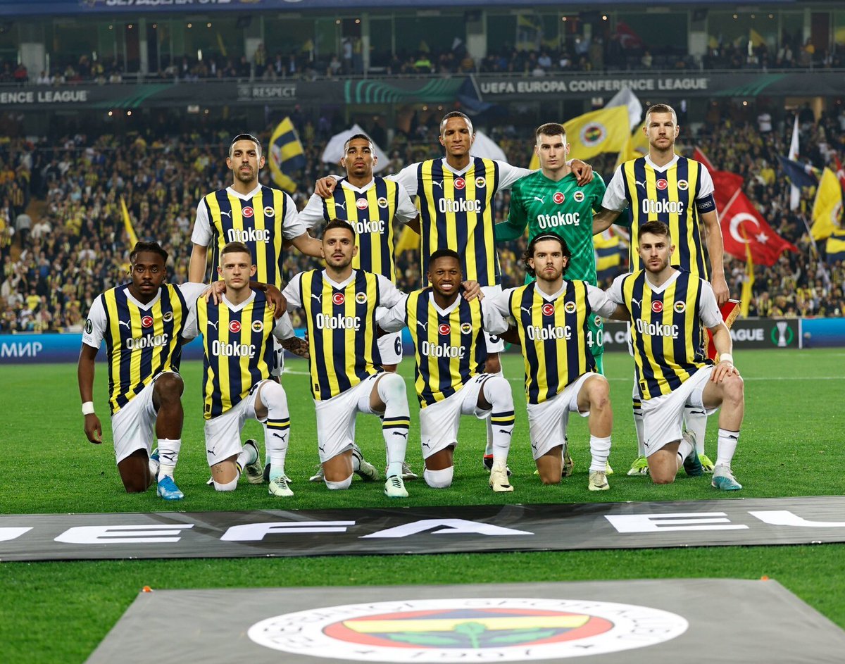 şu ilk 11'in beraber çıktığı hiçbir maçı kaybetmediği infosu..