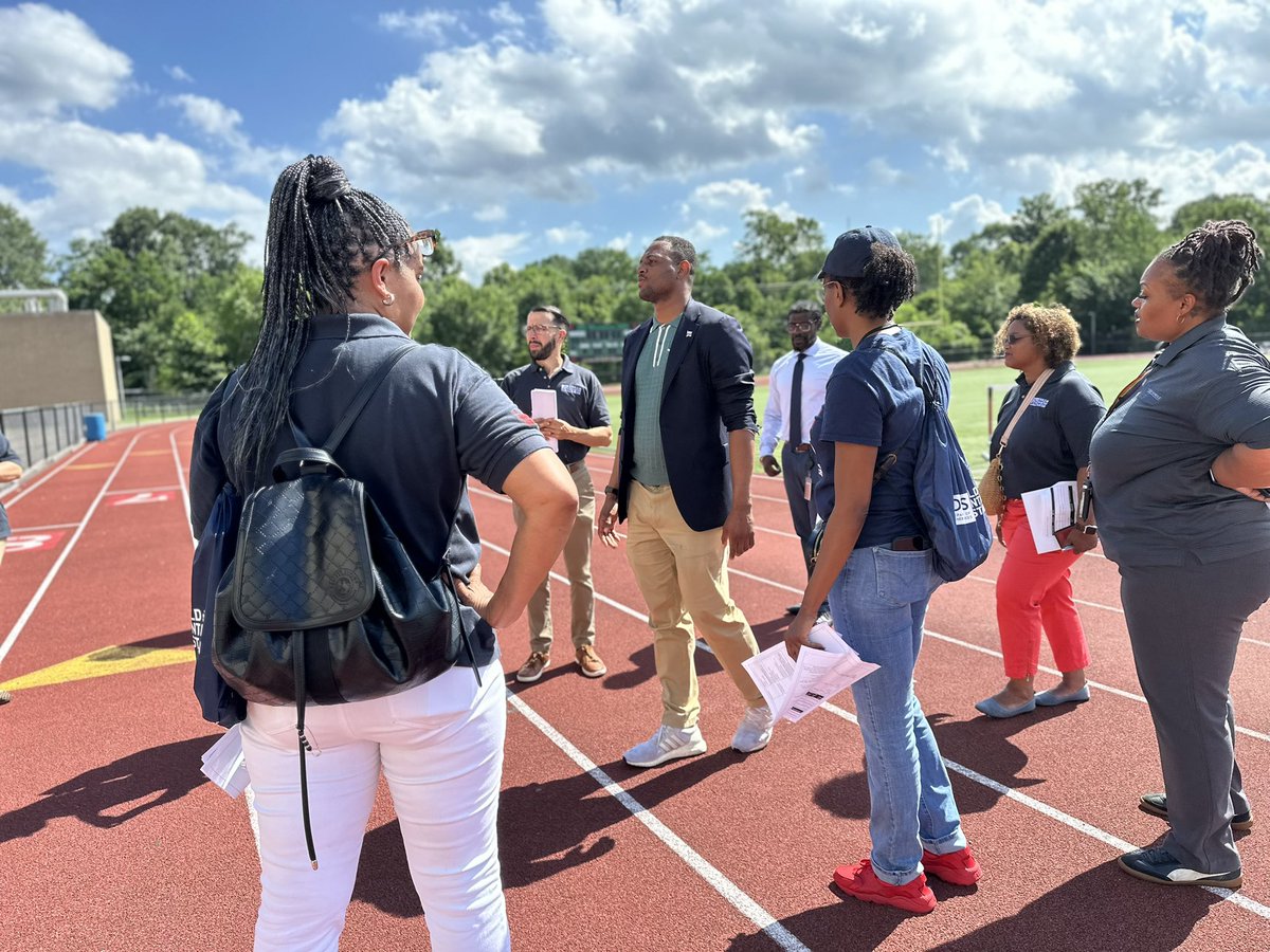 CMWendellFelder's tweet image. Earlier this week, I had the opportunity to join DCPS and DGS for a school readiness walkthrough at H.D. Woodson High School. We carefully reviewed the building and identified areas that need attention before the new school year begins.