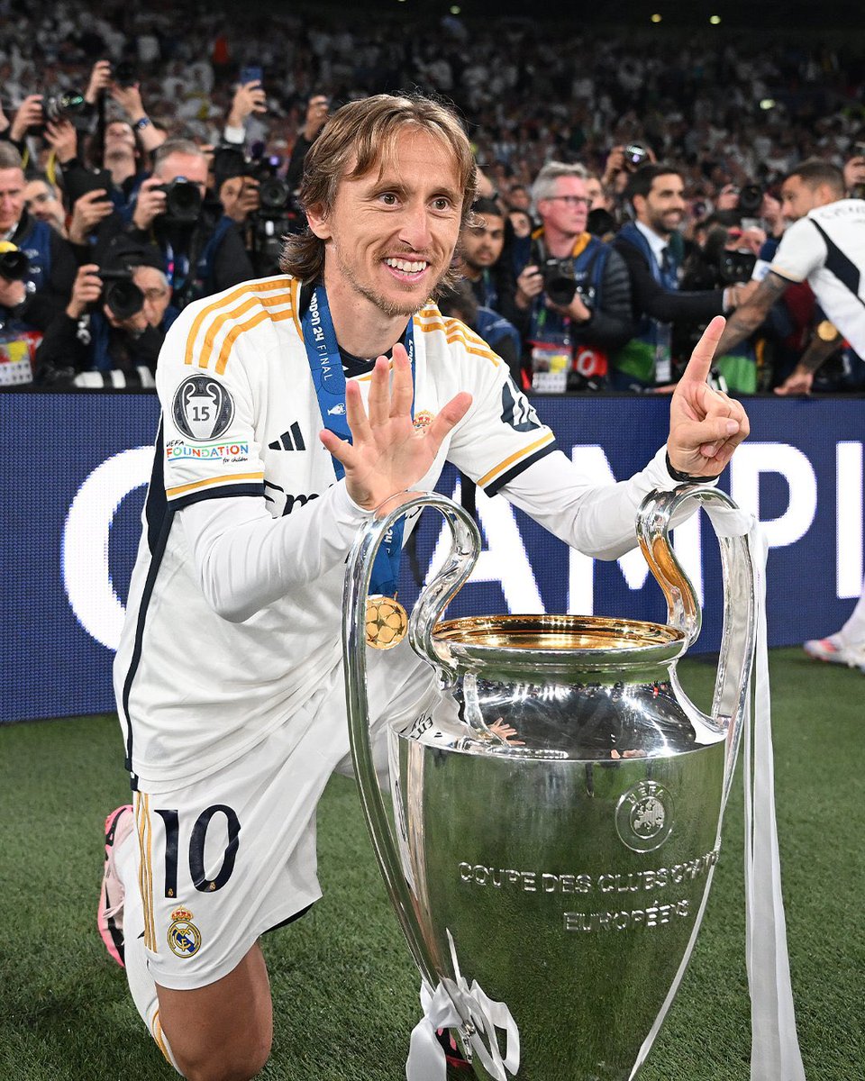 RMCF_Minuto93's tweet image. 【悲報】

🇭🇷モドリッチのマドリーラストマッチが終了

レジェンドは今シーズンでマドリー退団