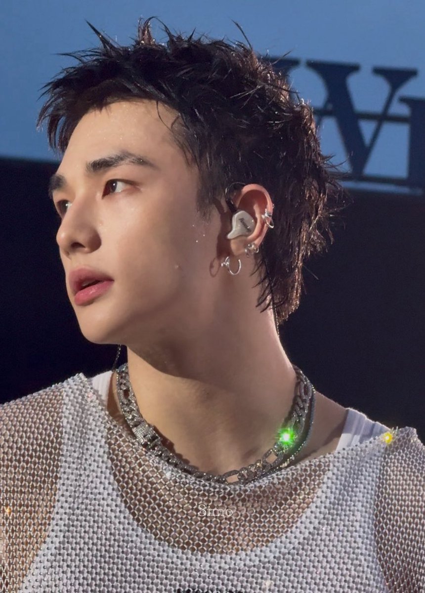 HYUNJINCONCERT's tweet photo. https://t.co/p06UZcZUYm