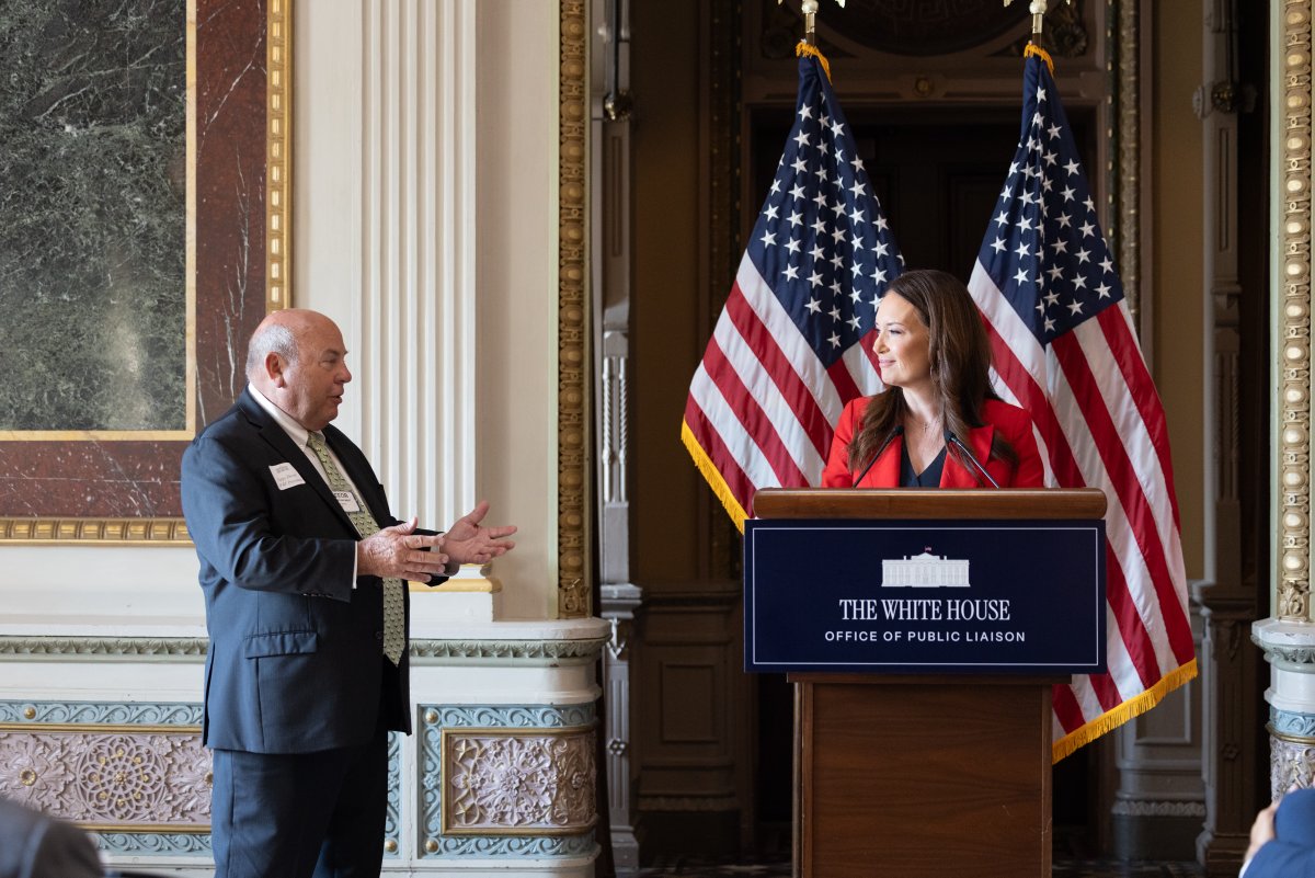 ZippyDuvall's tweet image. This week, I met with admin officials & President @realdonaldtrump to discuss issues facing America's farmers & ranchers. It’s important to have these conversations to ensure government serves as a partner in the success of farmers & ranchers as we stock America’s pantries.