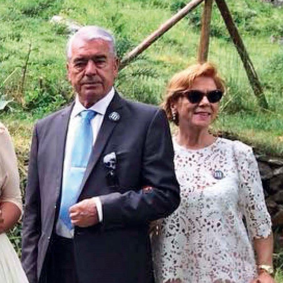 Mi amigo <a href="/PirataProfugo/">NO SOY RAÚL (O SÍ...)</a> pide una foto de Sabiniano el proxeneta, suegro de Sánchez. 

Aquí le tenéis. O teníais.