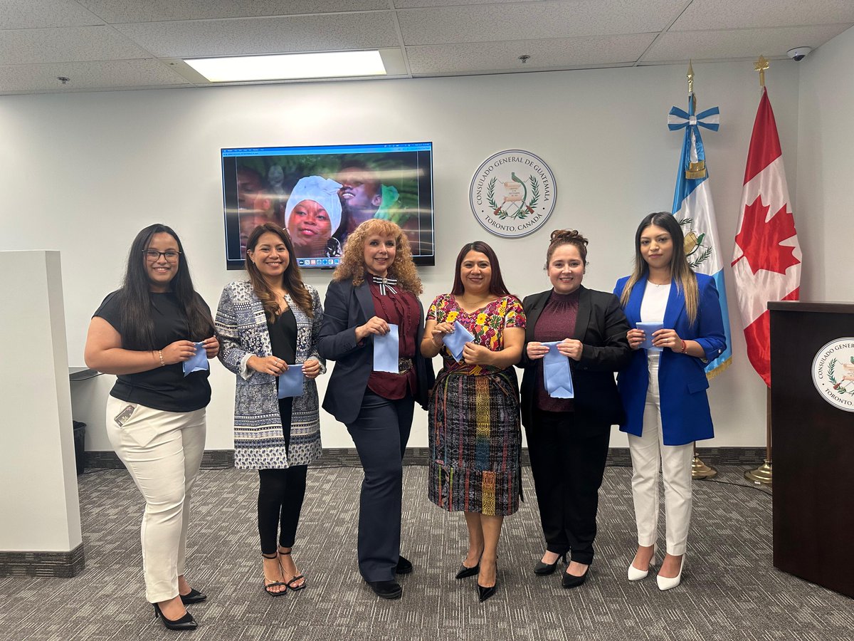 MINEX inaugura Centro de Impresión de Pasaportes en Toronto, el número 21 en el mundo.

#NotaDePrensa 🔗 prensa.gob.gt/comunicado/min…