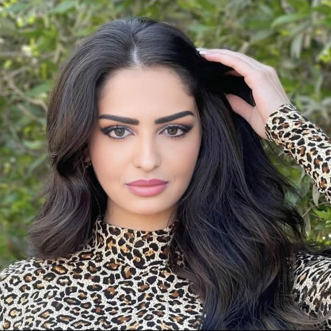 بمناسبة مبارة #ريال_مدريد_باريس
بختار عدة اشخاص يفوزون معي 
      هدية "30 " الف ريال 
         موعدنا بعد الفجر 
رتويت للتغريدة + لايك❤️ + تعليق بنقطه 👌  
 #للحين_مازرعت_شعر
#بث_مباشر